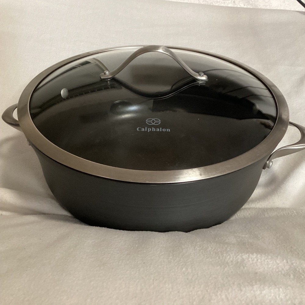 Calphalon 8788 1/2 Hard Anodized Nonstick 8.5 Qt Dutch Oven with Glass Lid